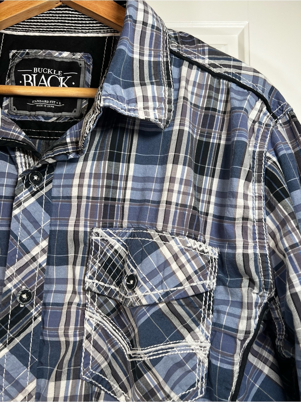 Men’s Buckle Black Blue Plaid Button-Down Shirt Large
